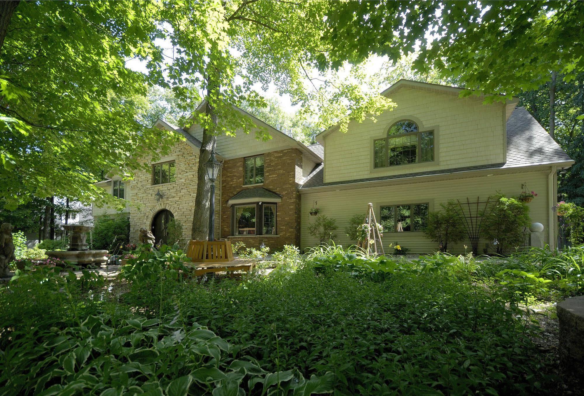 The Roost Bed And Breakfast Appleton Exterior photo