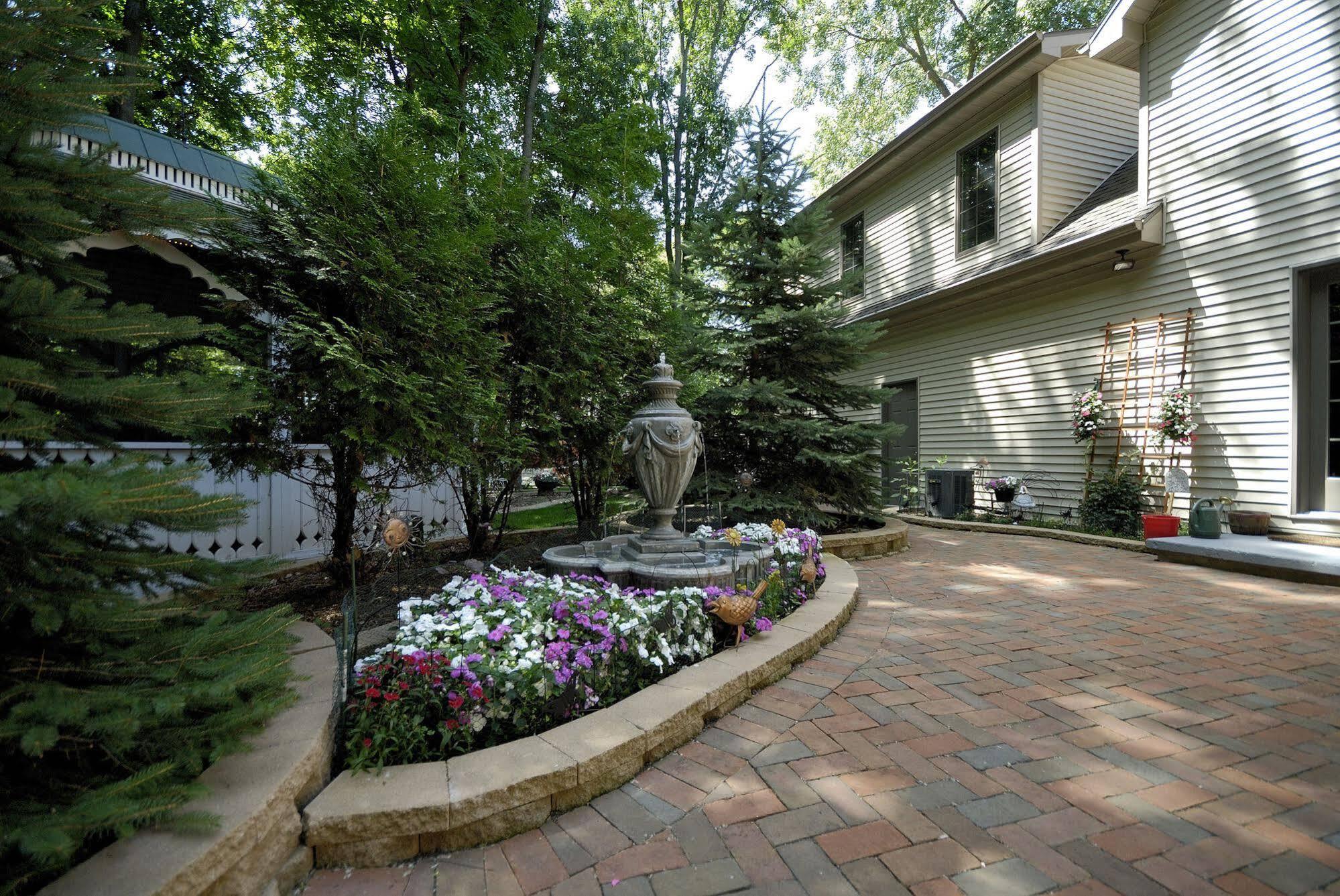 The Roost Bed And Breakfast Appleton Exterior photo