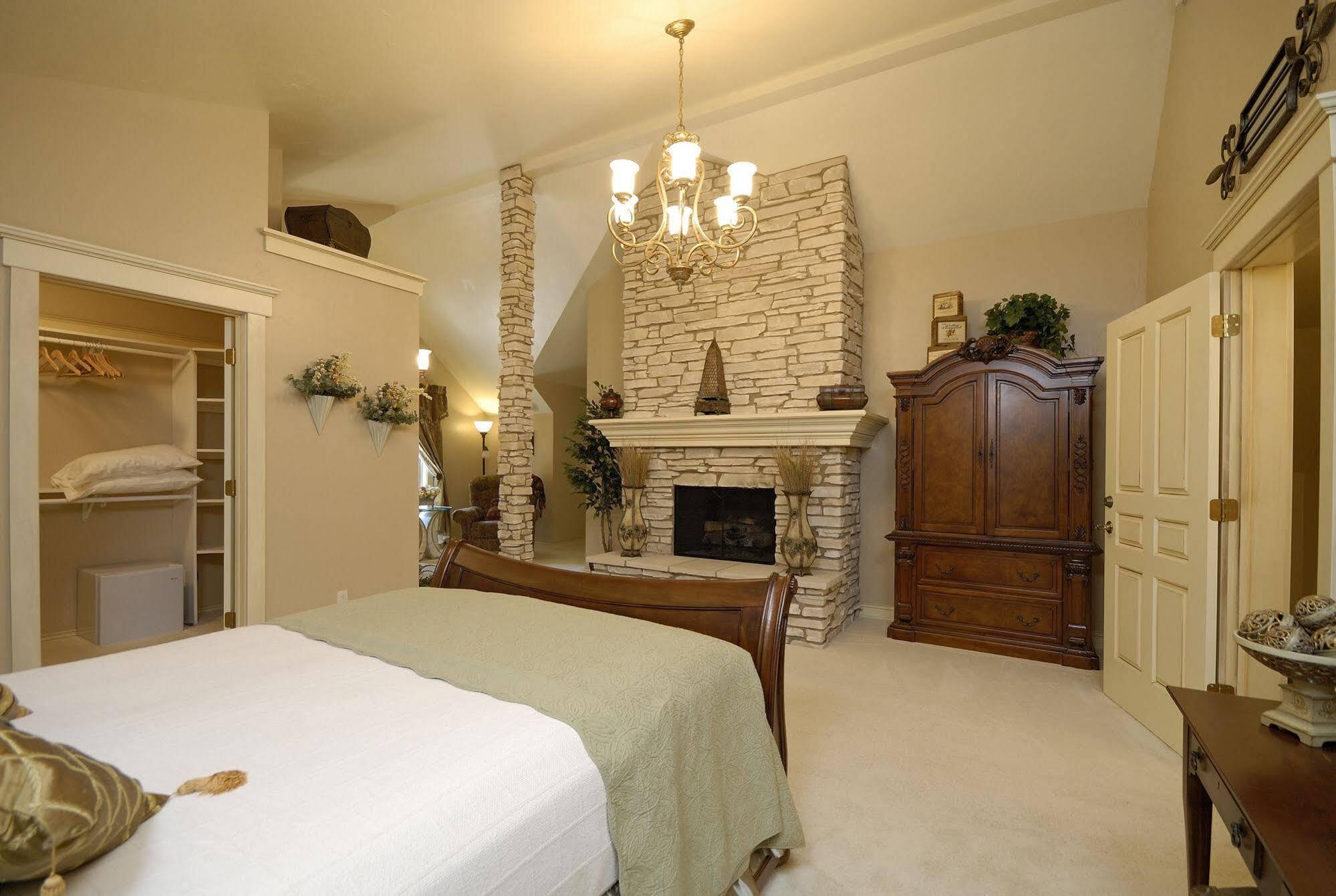The Roost Bed And Breakfast Appleton Exterior photo