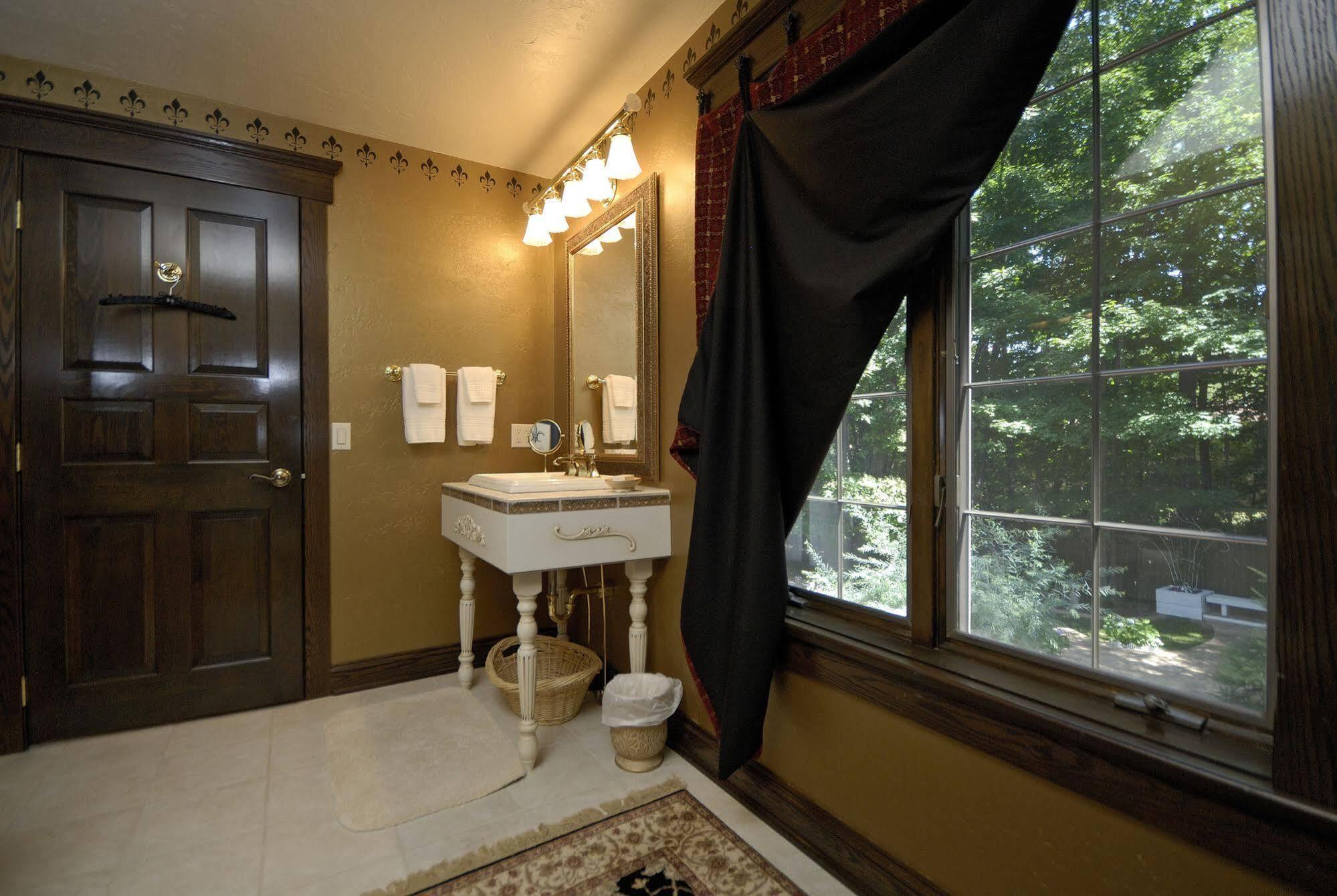 The Roost Bed And Breakfast Appleton Exterior photo